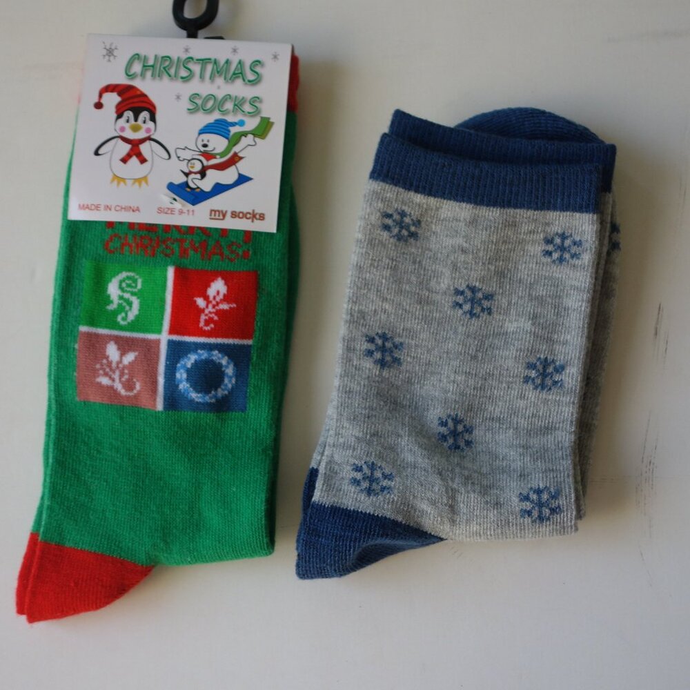 Set of 2 Kids Christmas Socks Size 9-11 New